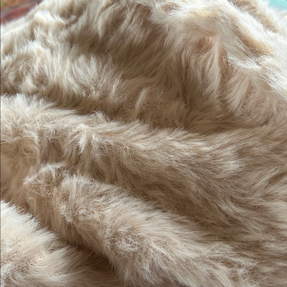 Free People Cream Soft Faux Fur Cardigan Oversized Small - Picture 10 of 15